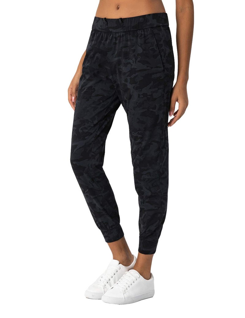 AJISAI Women's Joggers Pants with Pockets Drawstring Sweatpants for Running Workout Lounge Wear Camo XL - Image 1